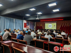 <b>如生熟菜板刀具分隔利用、食物的准确储存方式</b>